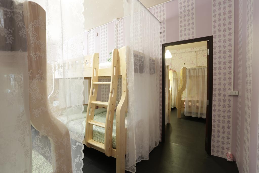 Tiger Lily Hostel 曼谷 客房 照片