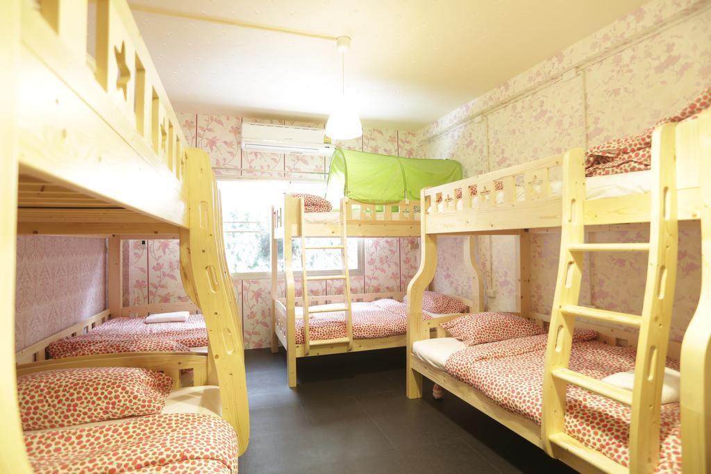 Tiger Lily Hostel 曼谷 客房 照片